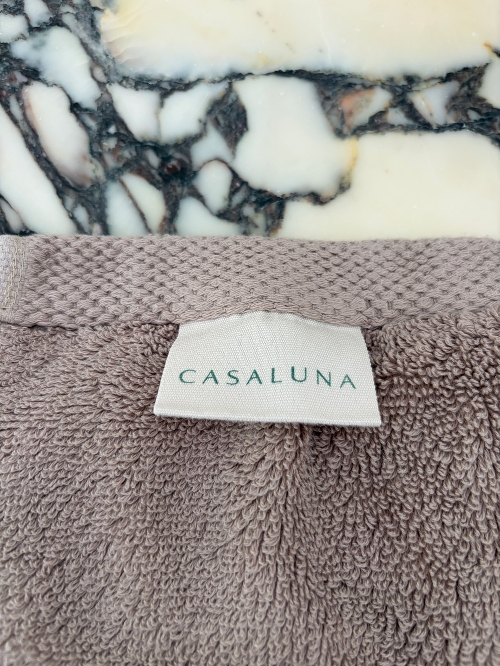 Casaluna Organic Cotton Bath Towels (6) & Hand Towels (2) - Picture 2 of 2